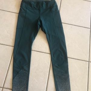 Rare lululemon scalloped edge GREEN leggings